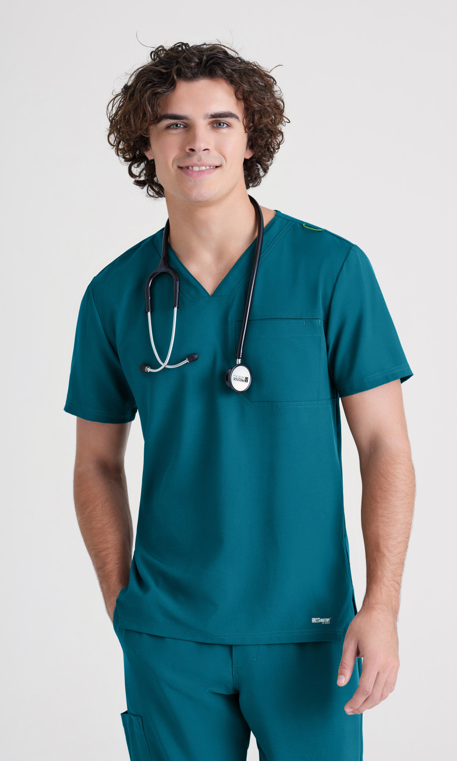 Men  TOP  GSST179  Greys Anatomy Evolve Piped V-Neck Top